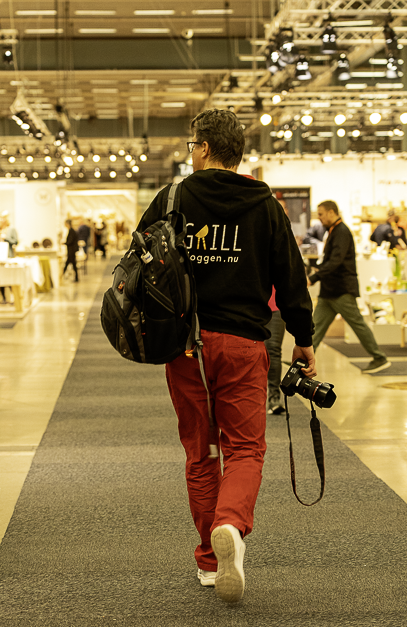 Peter Watz på grillbloggen går i en mässa och söker efter nyheter inom grill, bbq, trädgård, uteklök att publicera på grillbloggen.