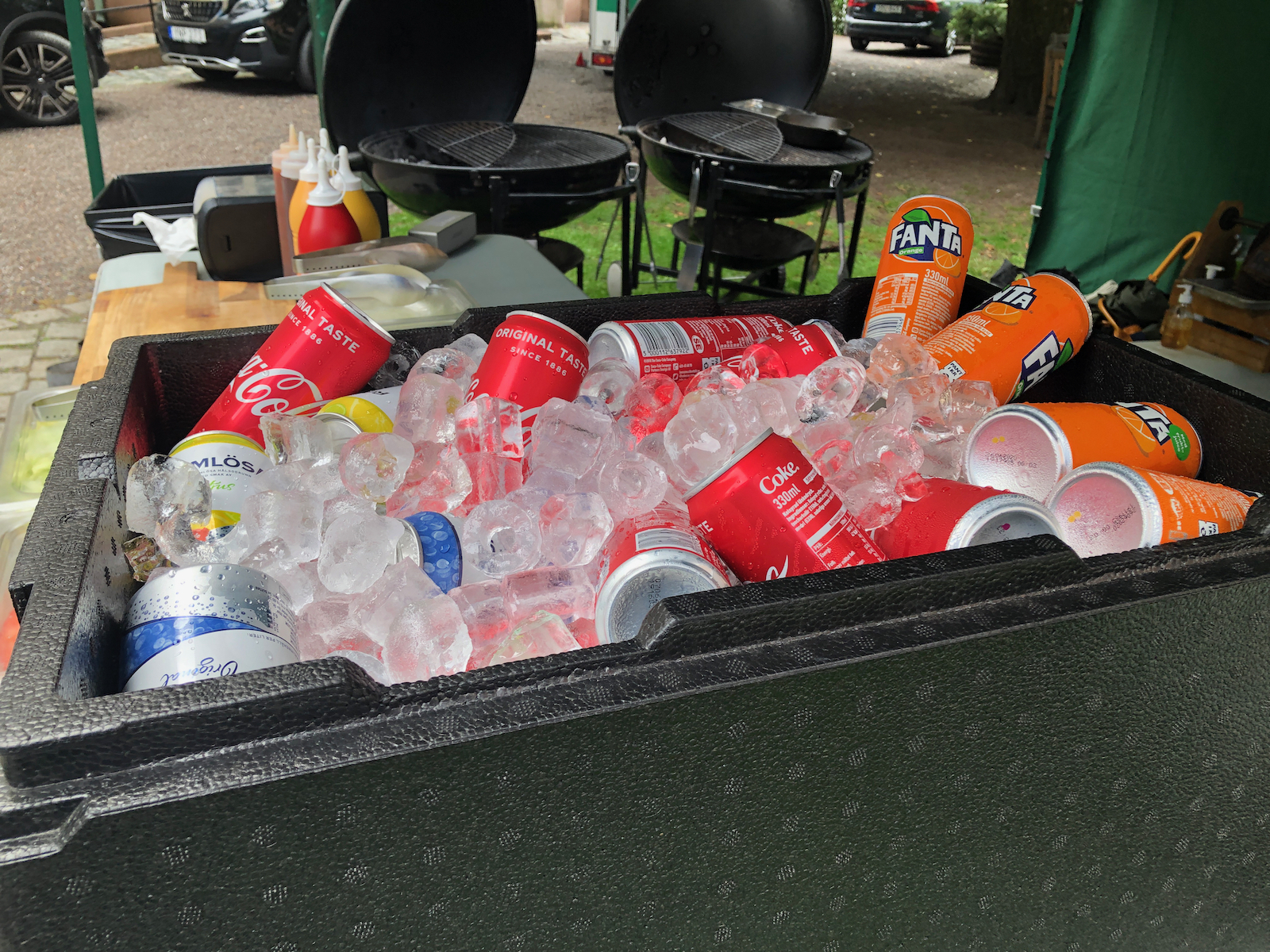 dryckespaketet, coca-cola, fanta, is, islåda, kylda drycker, hamburgare