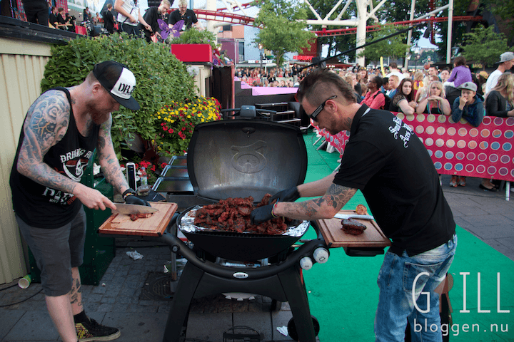 sommarkrysset grill weber q 3200