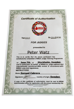 Peter Watz certifierad WBQA dommare. 