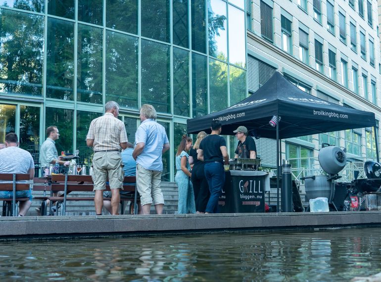 grillfest för personal, kontor solna strand, broilking, sundbyberg